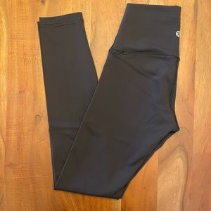 Lululemon Wunder Train 25in Everlux Tights, Black Size 2.